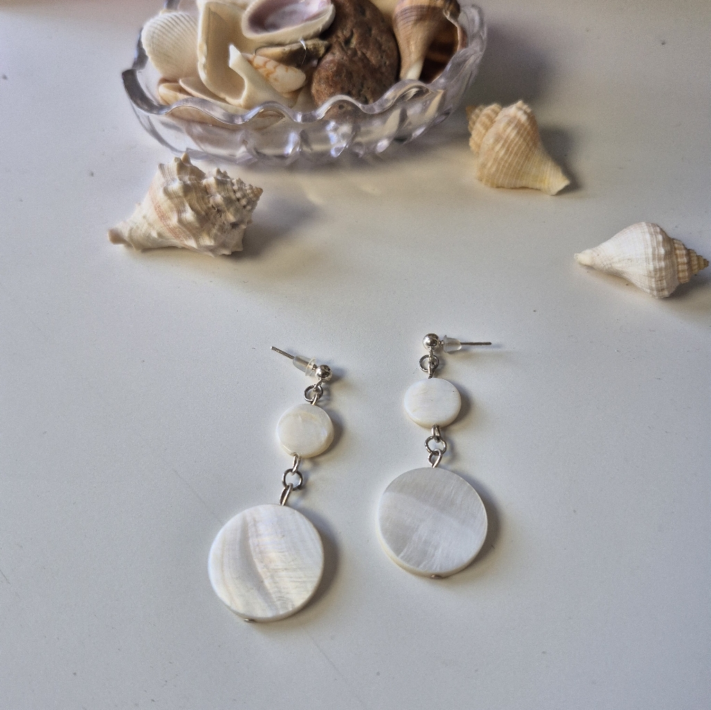 Elegant Sea Shell Dangle Earrings | Ocean Inspired Accessories